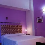 Trigona - Hotel *
